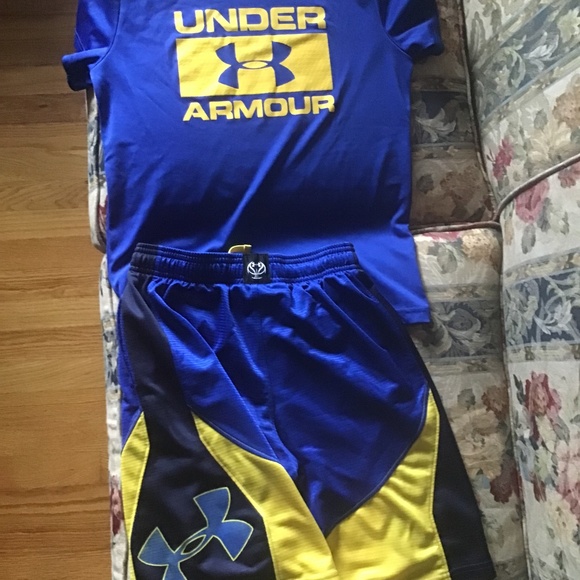 Under Armour  Basketball - Picture 2 of 3